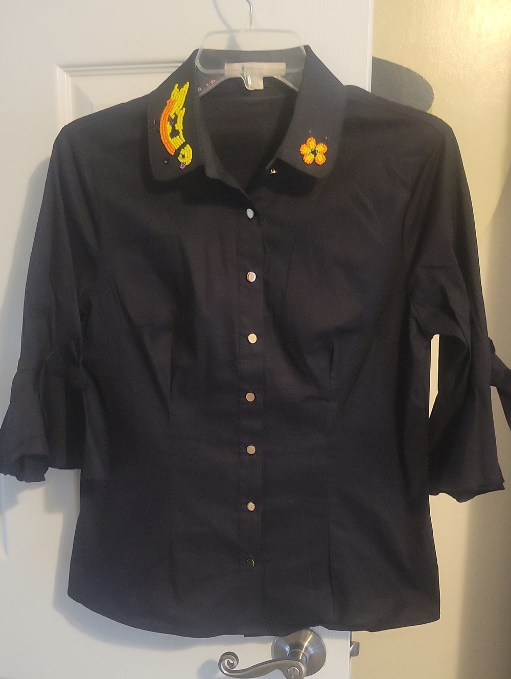 Nylon Apparel Black Beaded Collar Bird, flower, Button-Down Shirt Angel sleeve